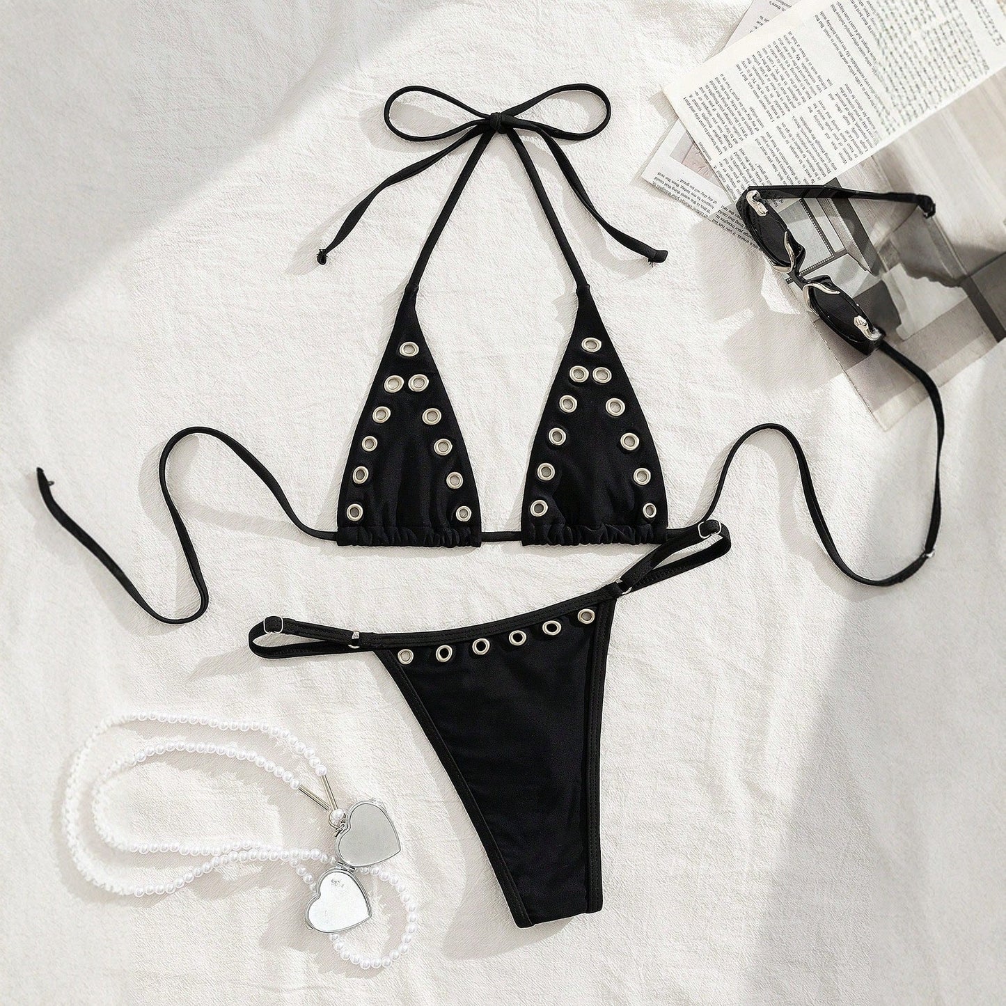 Ins Niche French Style Sexy Metal Ring Pure Desire Halterneck Retro Girl Bikini Swimsuit Set
