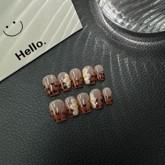 . Leopard print Handmade Press on Nails French short nail advanced sense Internet celebrity white three-dimensional pinching flower