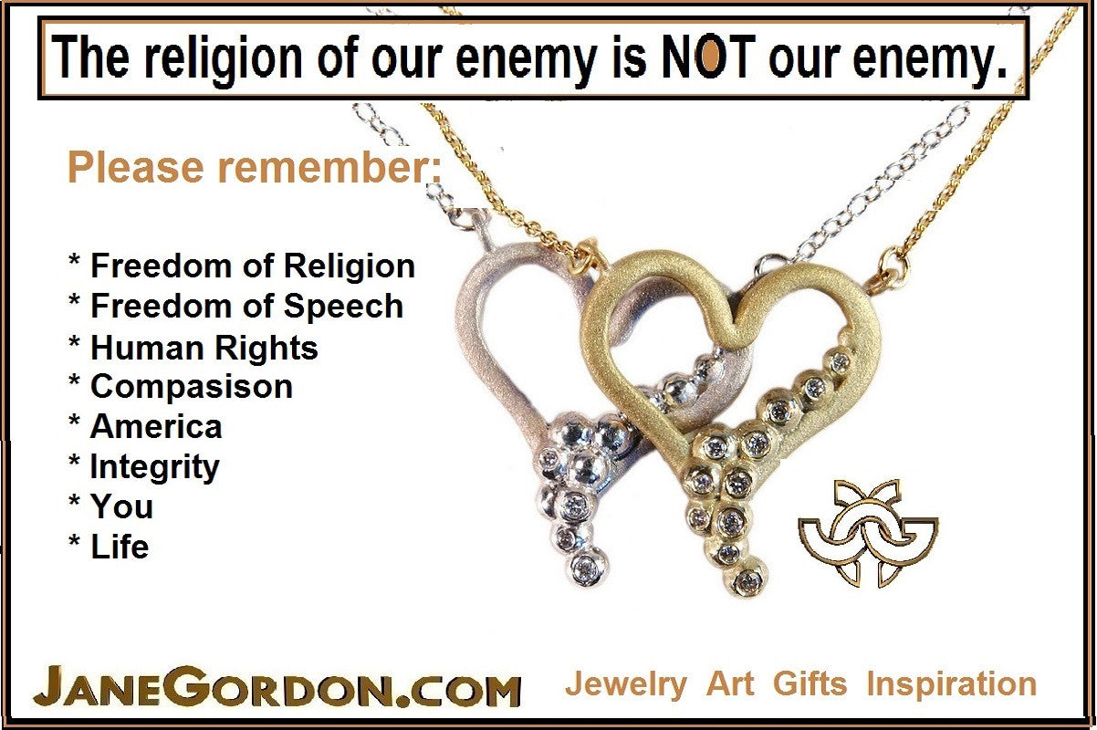 Heart Flow Necklace with Overflowing Diamonds  in 18K Gold-11