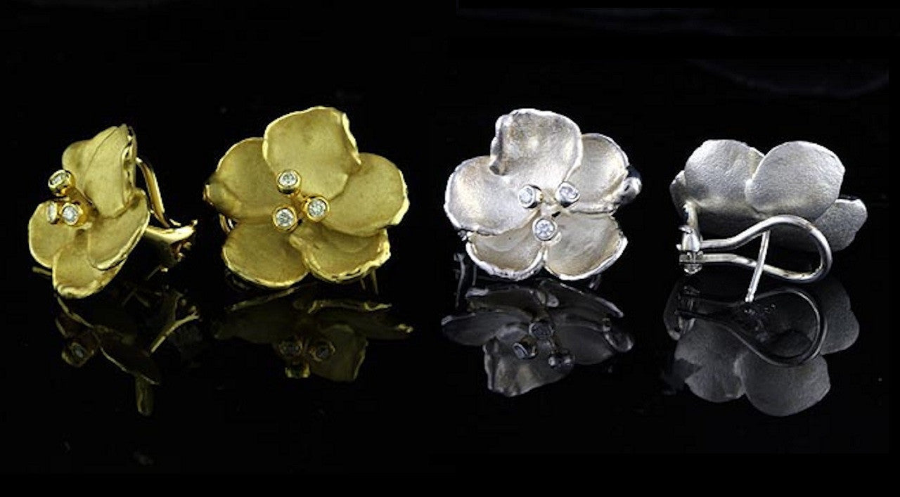 Metal Petals- Three Pansy Necklace-18K Gold with Diamond Center-17