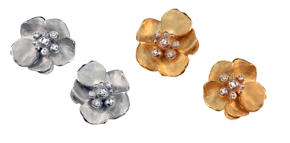Metal Petals- Pansy Earring-Small-18K Gold & Diamonds-5