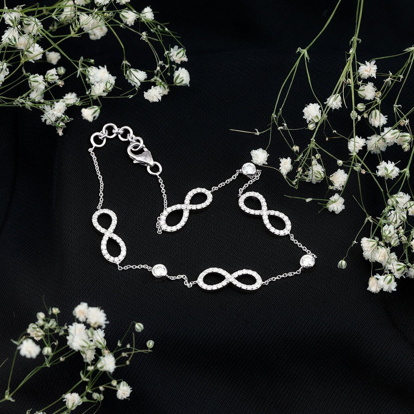 1.50 CT Zircon Infinity Station Chain Bracelet