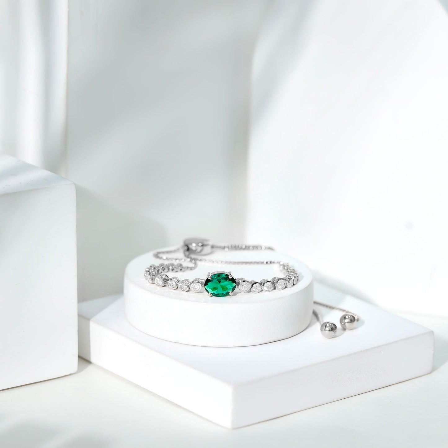 Certified 6X8 MM Oval Lab Grown Emerald Bolo Bracelet