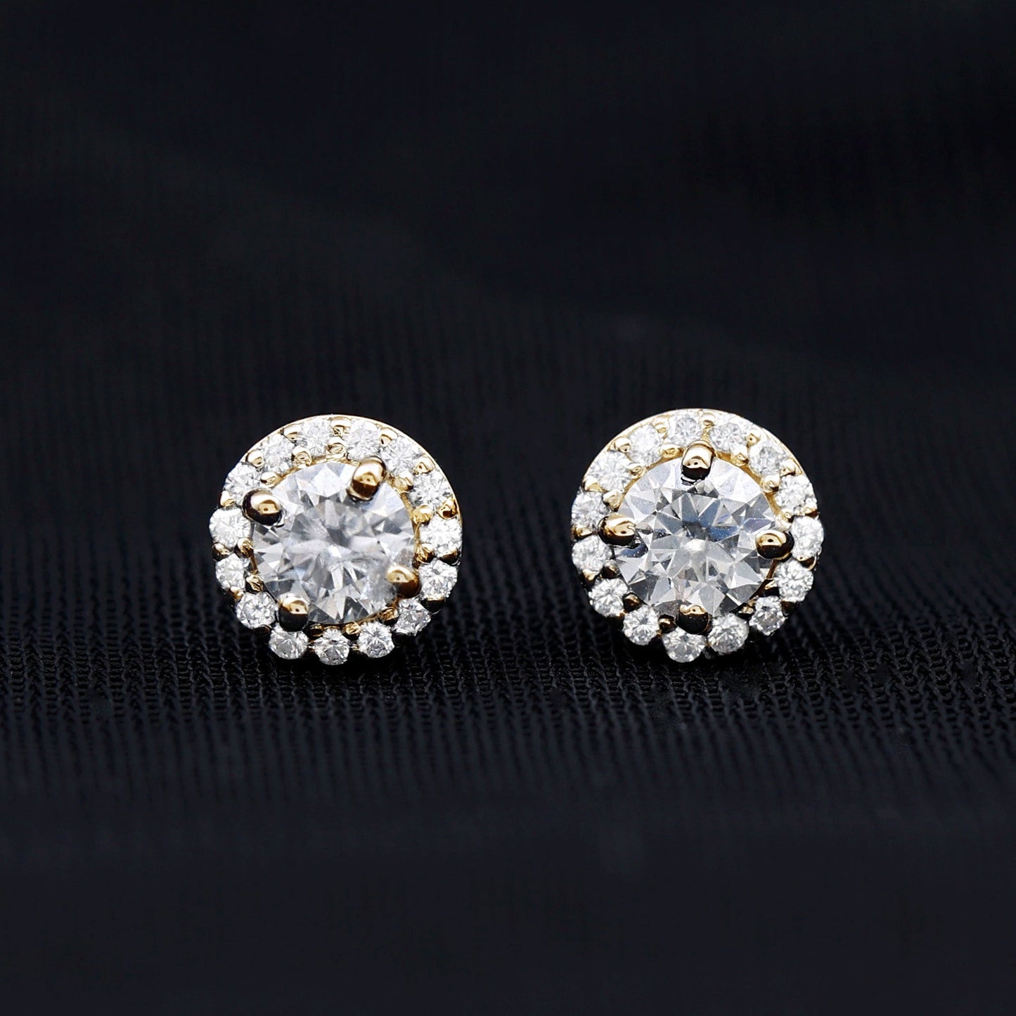 1 CT Zircon Classic Halo Stud Earrings