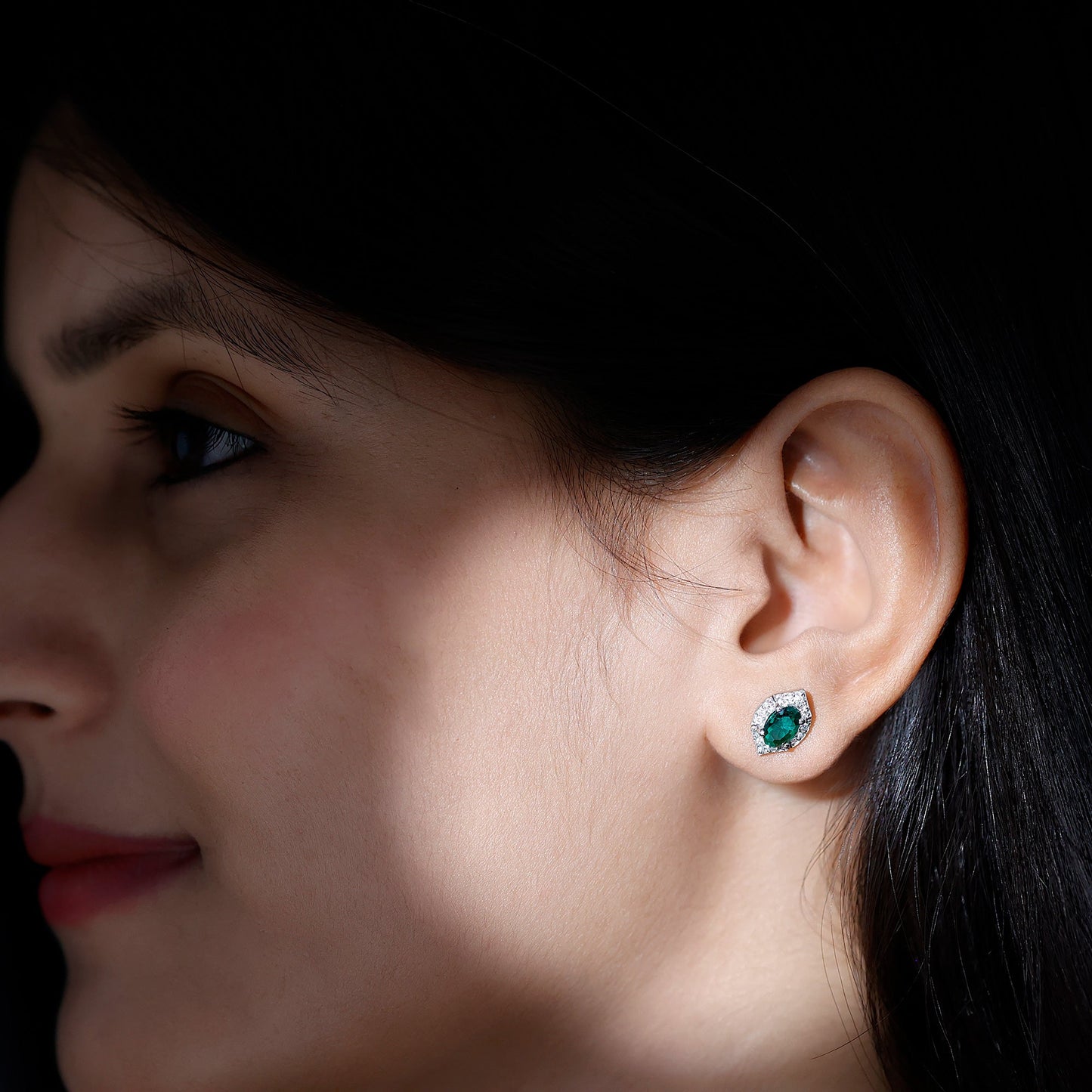 Certified 1.7 Carat Lab Grown Emerald Vintage Stud Earrings with Moissanite