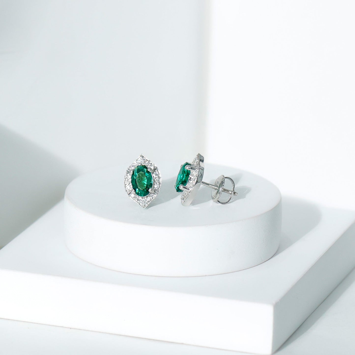 Certified 1.7 Carat Lab Grown Emerald Vintage Stud Earrings with Moissanite