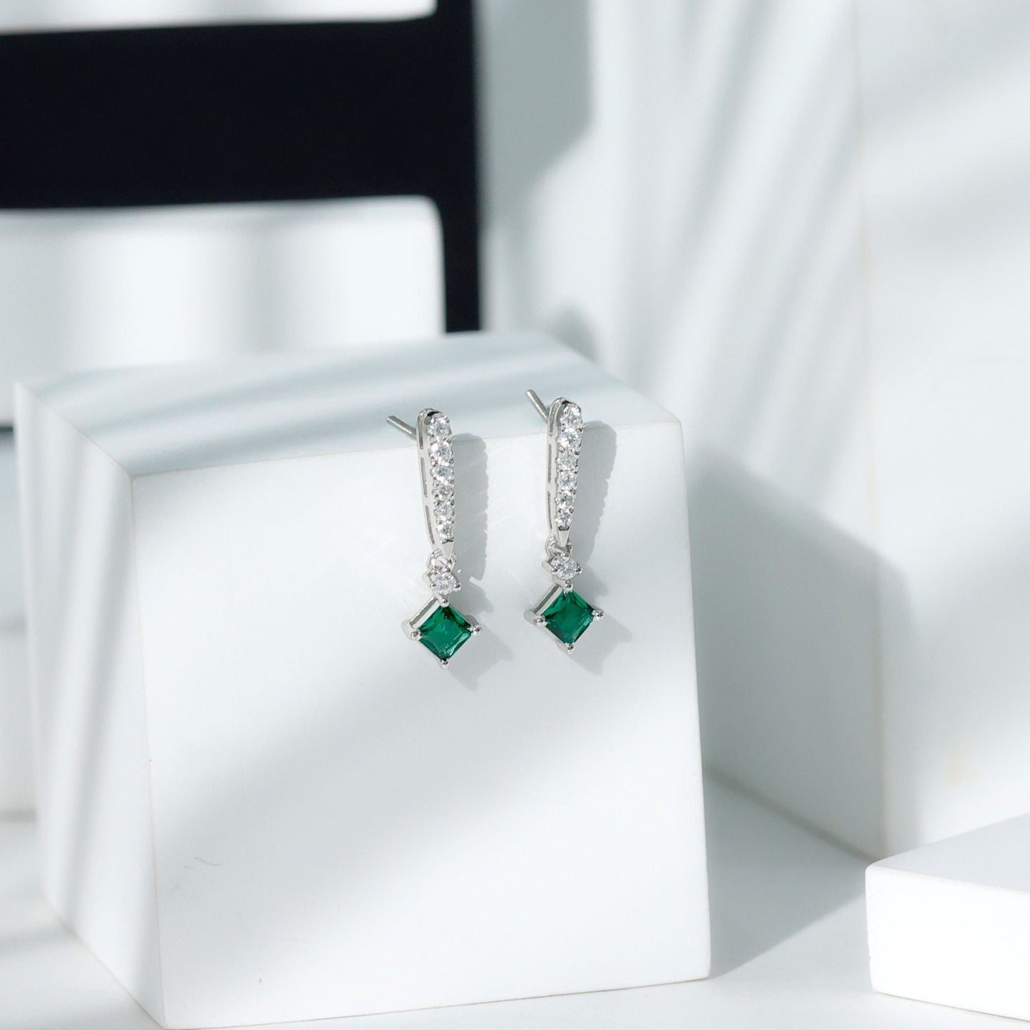 Princess Cut 0.7 Carat Lab Grown Emerald Drop Earrings with Moissanite