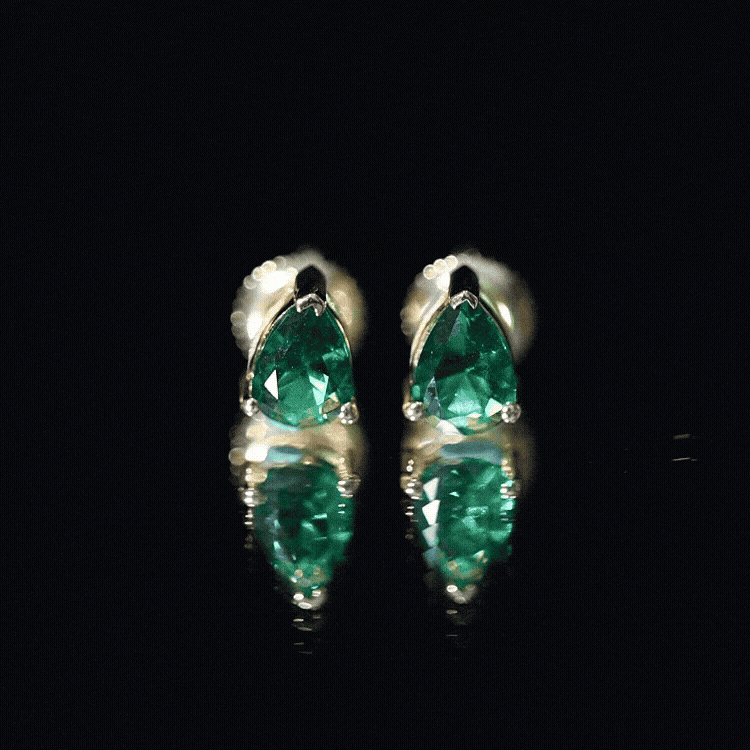 Pear Cut Lab Grown Emerald Teardrop Earrings in 3 Prong Setting