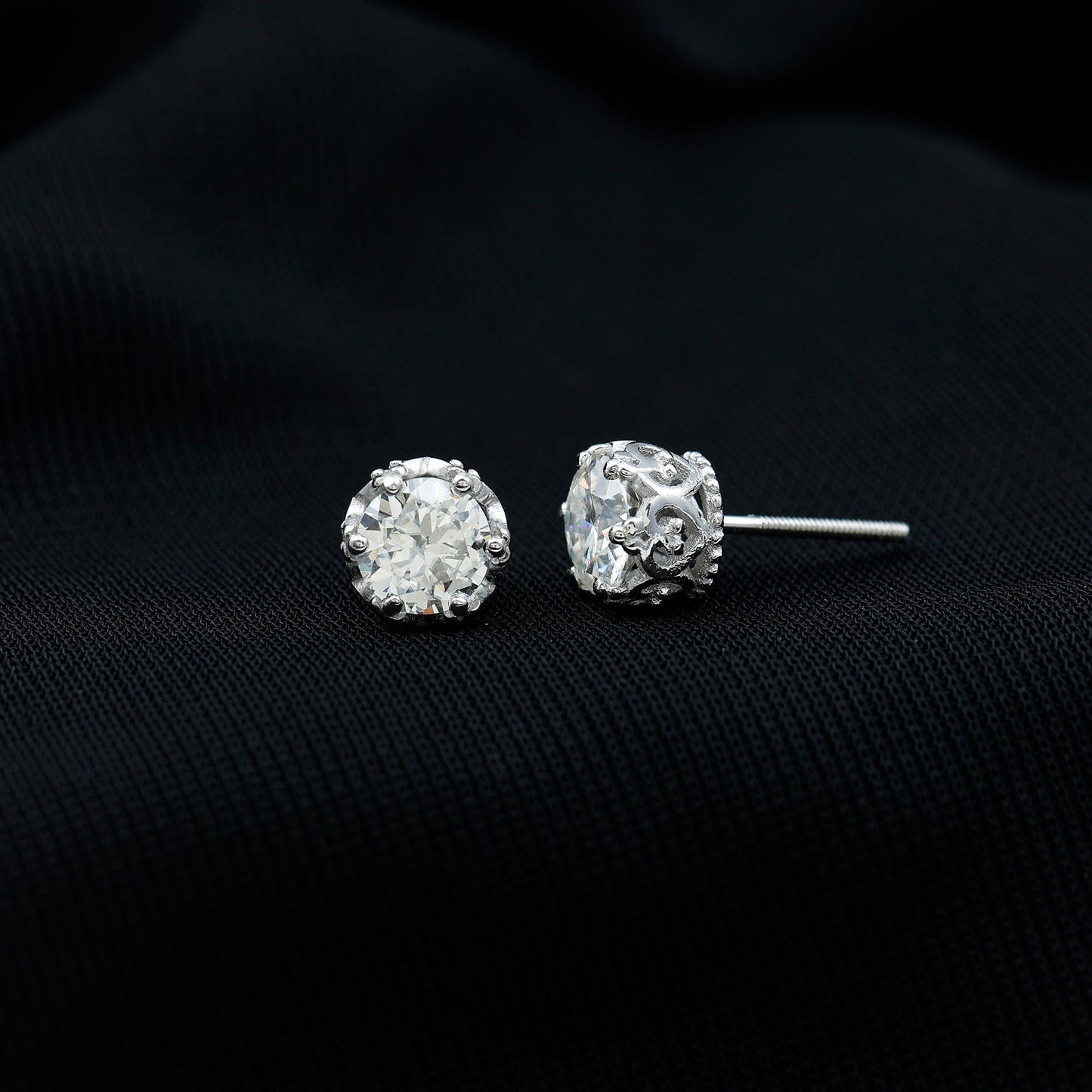 6 MM Round Shape Moissanite Stud Earrings in Crown Setting