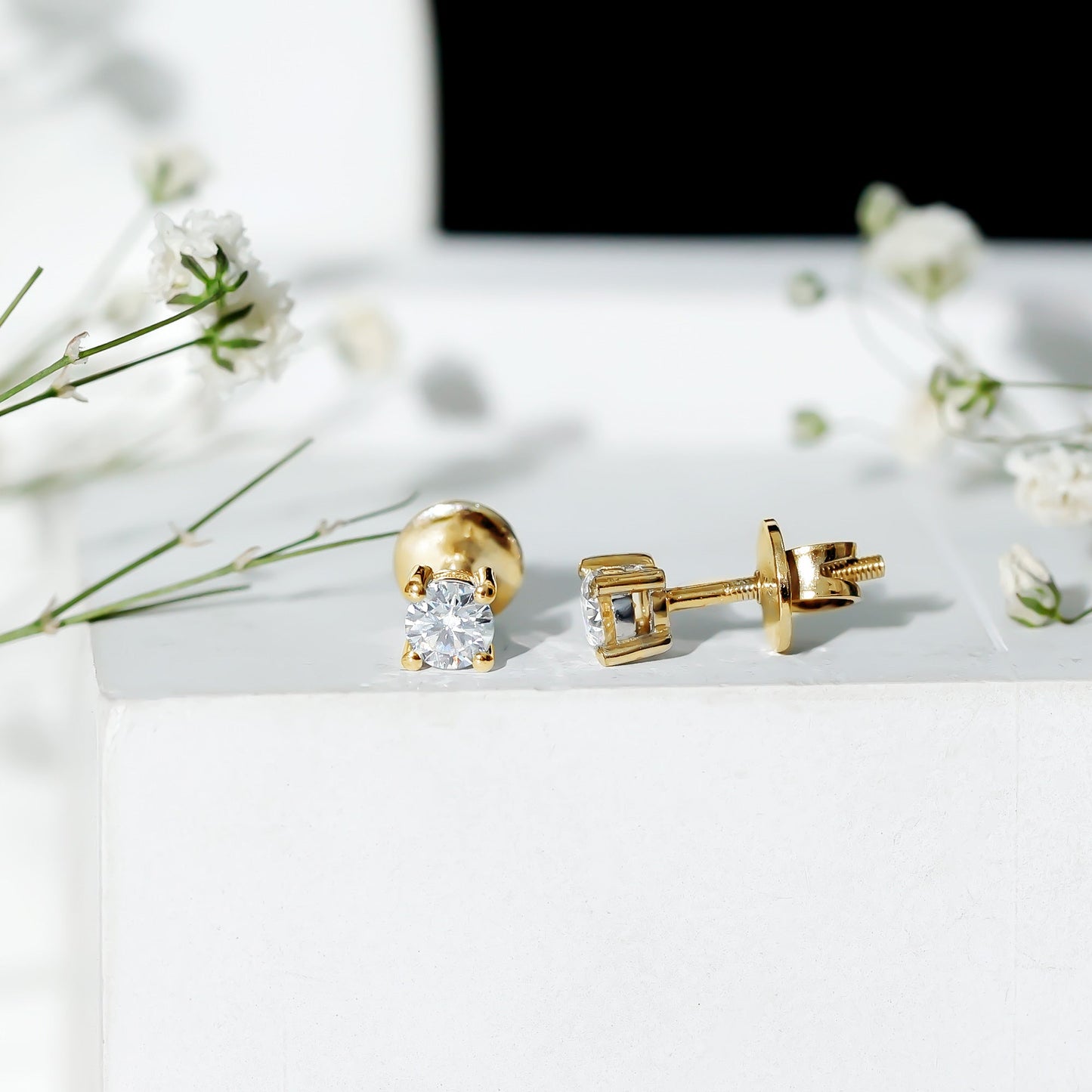 Certified Lab Grown Diamond 4 Prong Stud Earrings