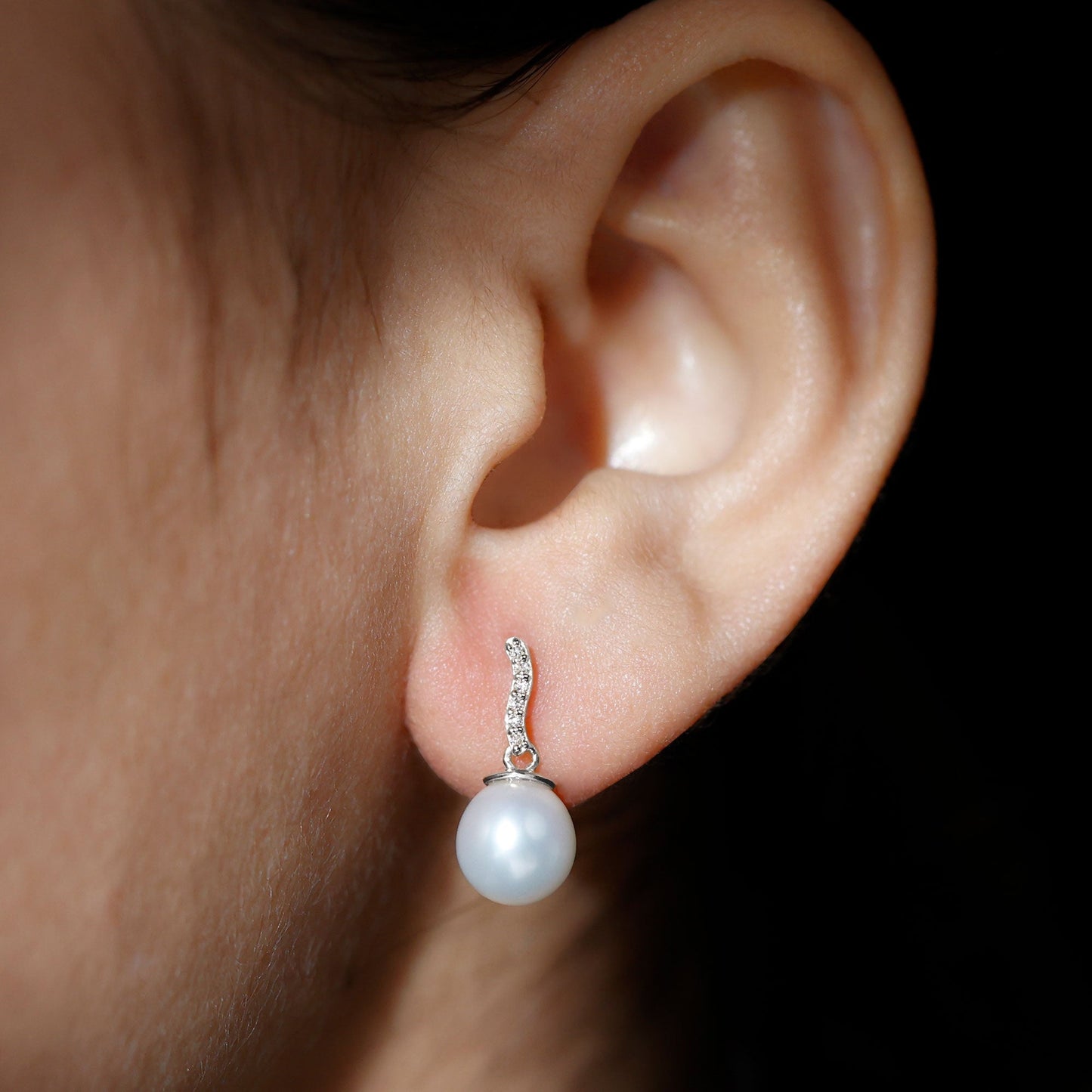 8MM Freshwater Pearl Drop Earrings with Diamond