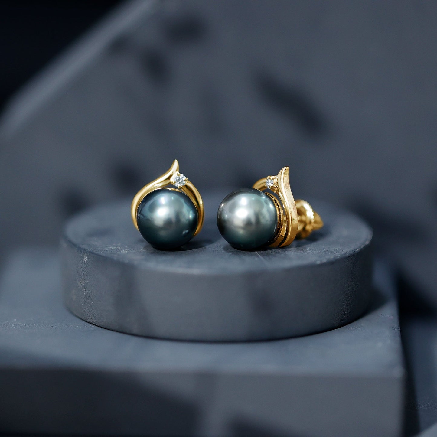 Cultured 15 Carat Tahitian Pearl Bridal Stud Earrings with Diamond