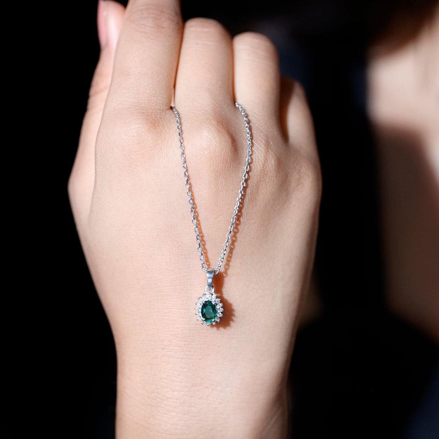 Certified 0.85 Carat Lab Grown Emerald Oval Necklace with Chain