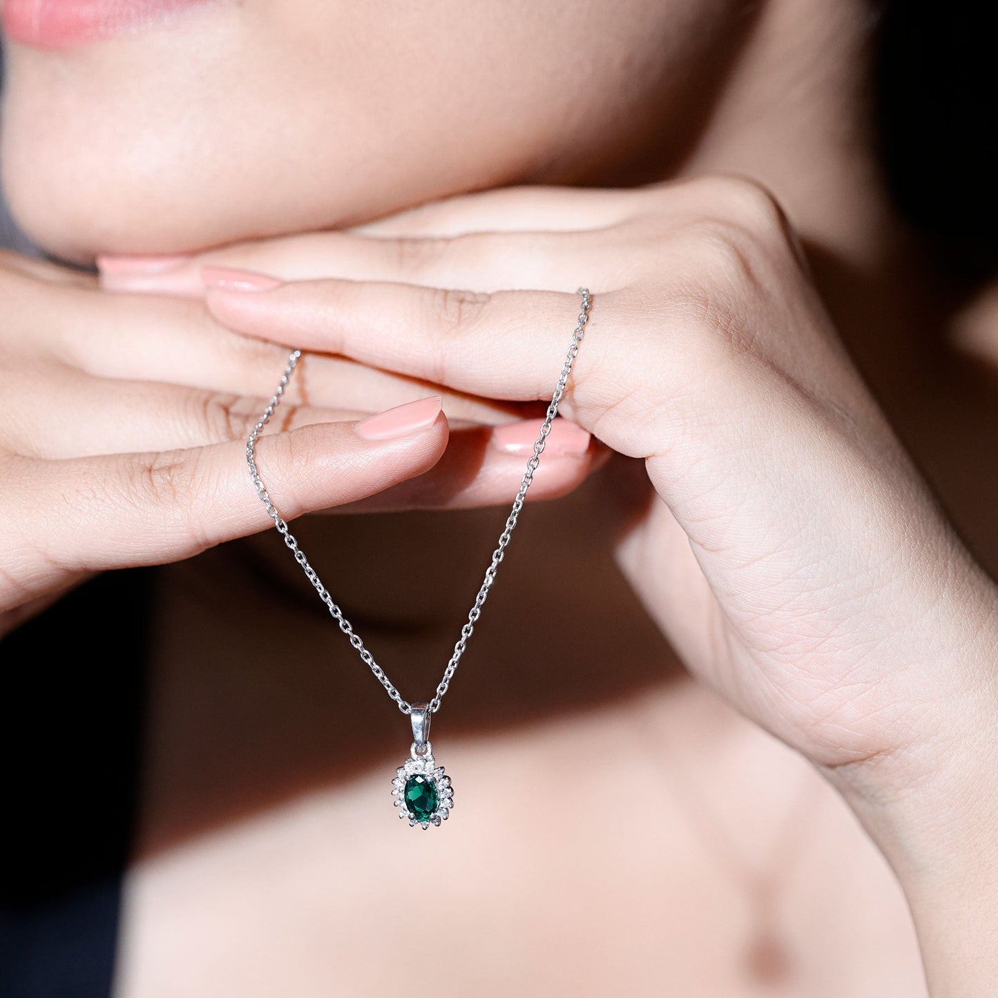 Certified 0.85 Carat Lab Grown Emerald Oval Necklace with Chain