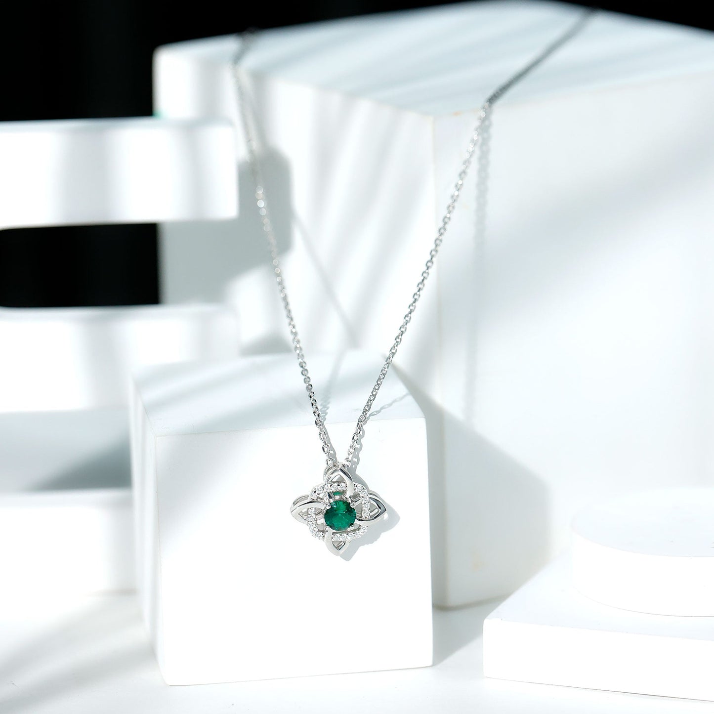 Lab Grown 0.8 Carat Emerald Floral Necklace in Silver