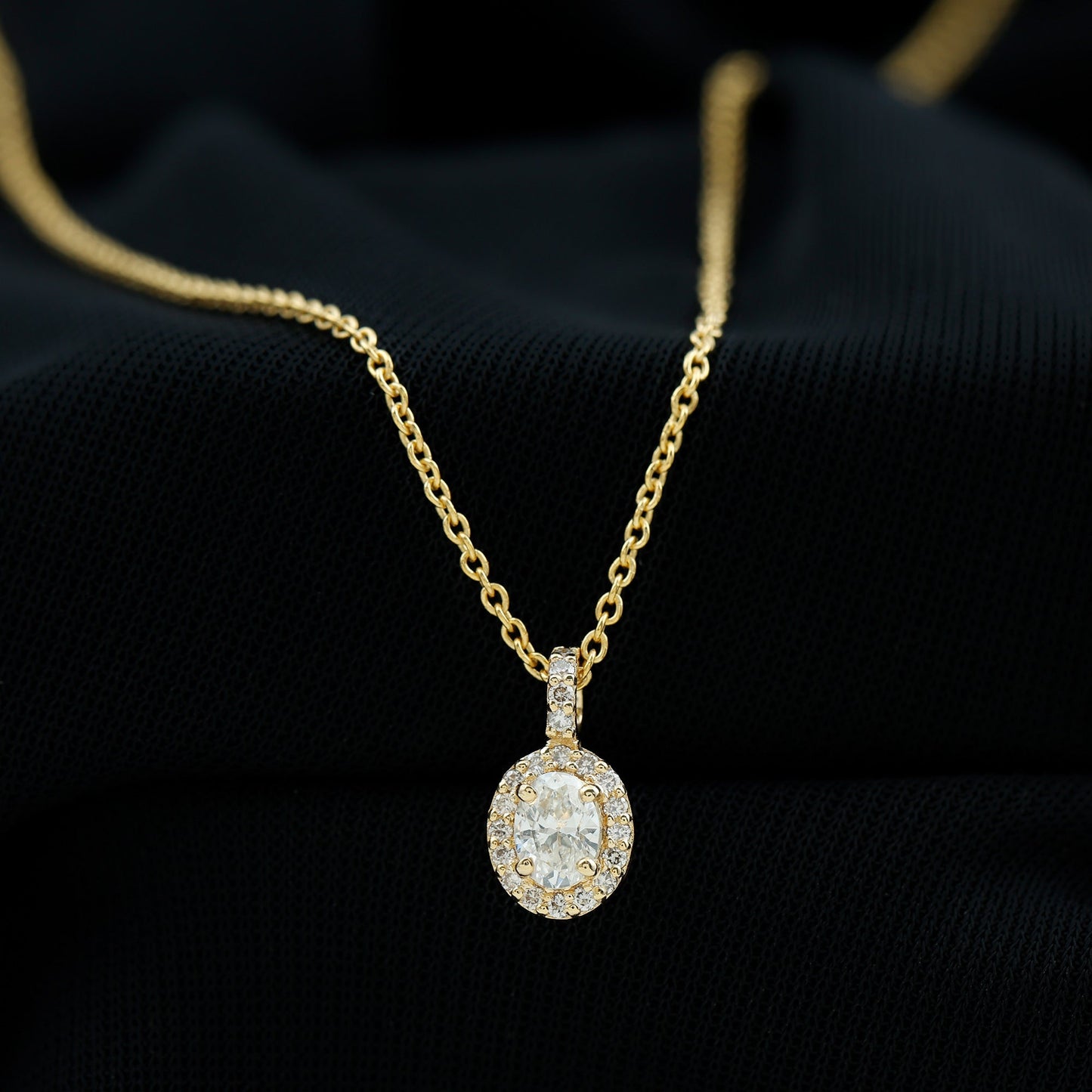 Oval Shaped Real Diamond Pendant Necklace With Chain