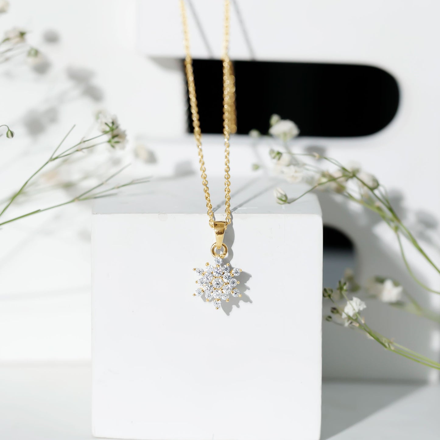 Certified Lab Grown Diamond Snowflake Necklace For Women