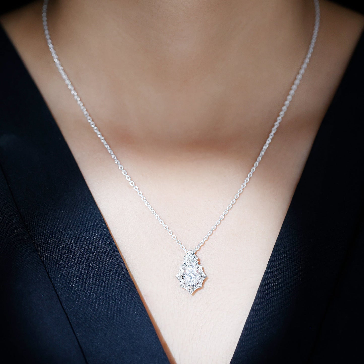 Certified 2 Carat Moissanite Vintage Halo Necklace for Women