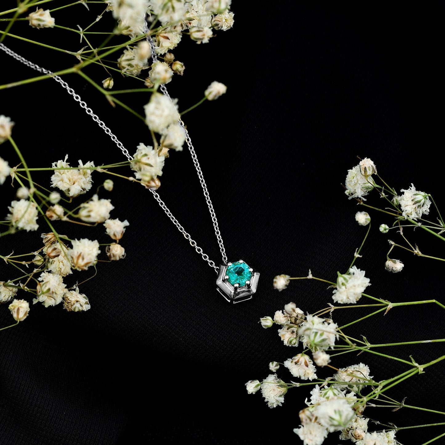 5MM Solitaire Emerald Hexagon Pendant Necklace