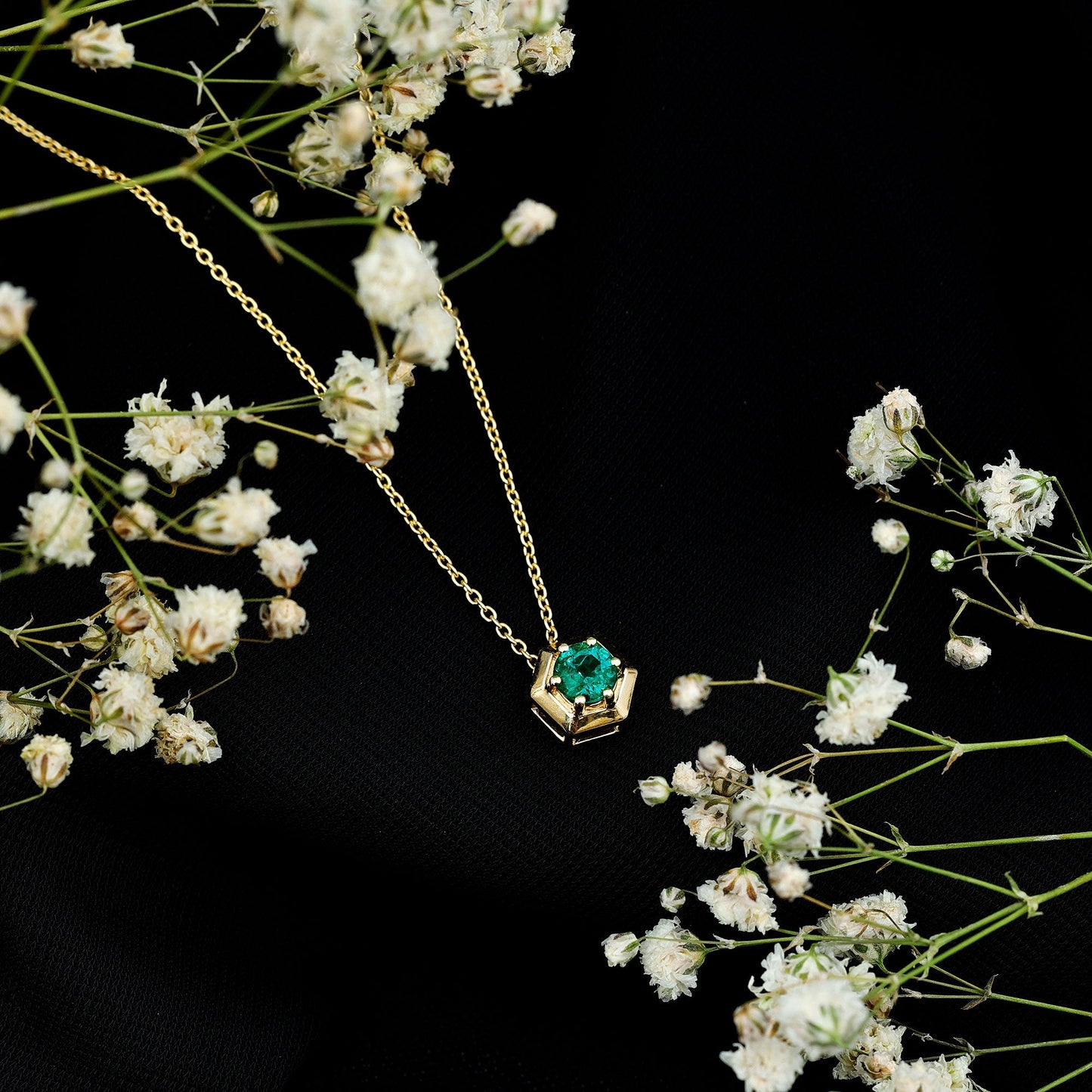 5MM Solitaire Emerald Hexagon Pendant Necklace