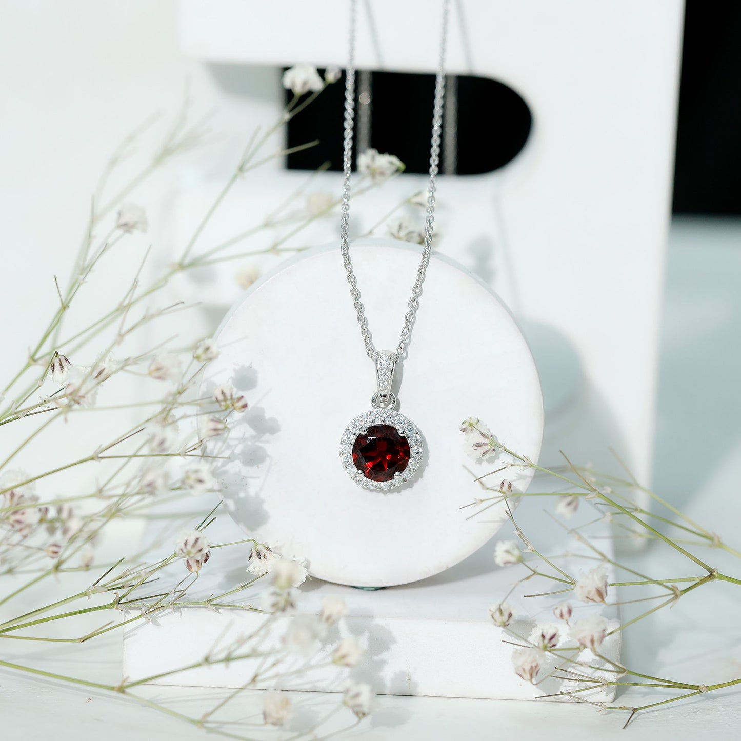 Sterling Silver 2.3 Carat Garnet Halo Necklace with Silver Chain
