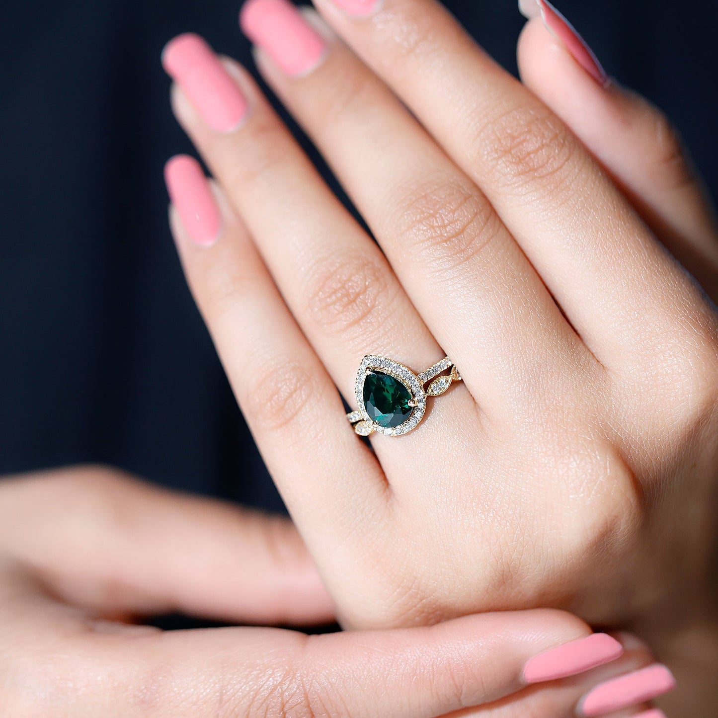 2.25 CT Lab Grown Emerald Teardrop Ring Set with Natural Diamond