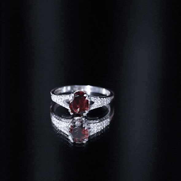 Natural 6X8 mm Garnet Oval Engagement Ring with Diamond Split Shank