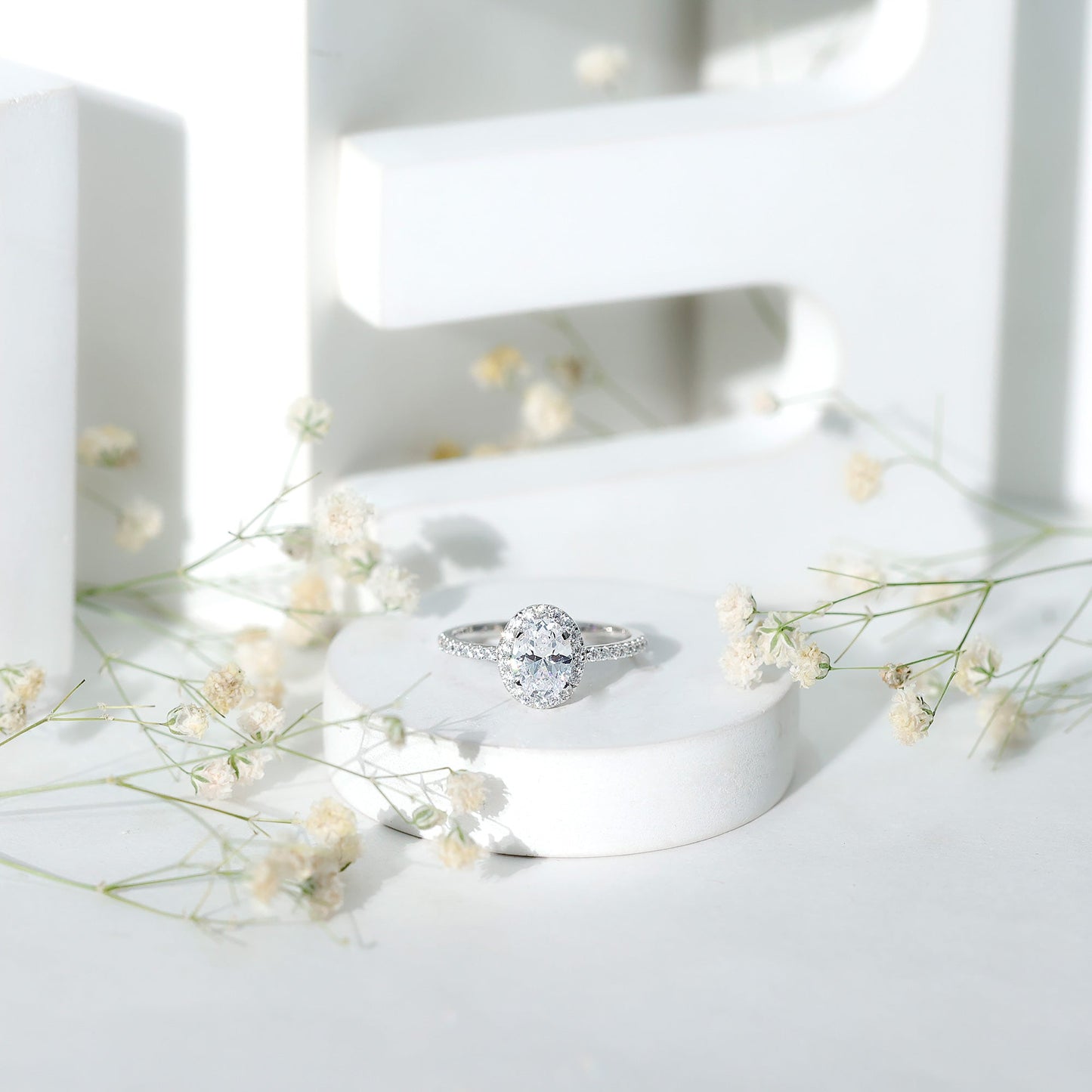 Oval Zircon Halo Engagement Ring
