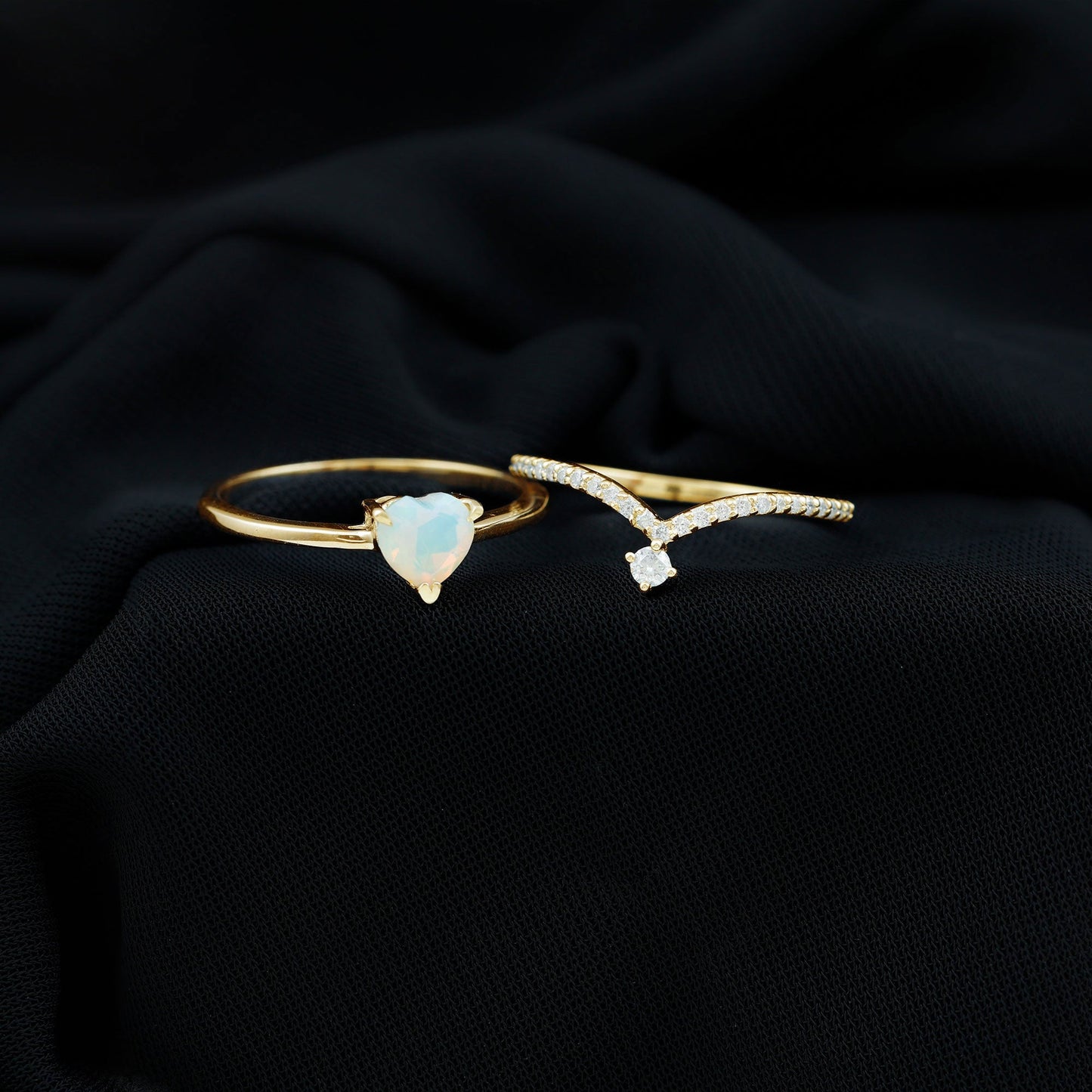 6mm Heart Ethiopian Opal Wedding Ring Set with Diamond