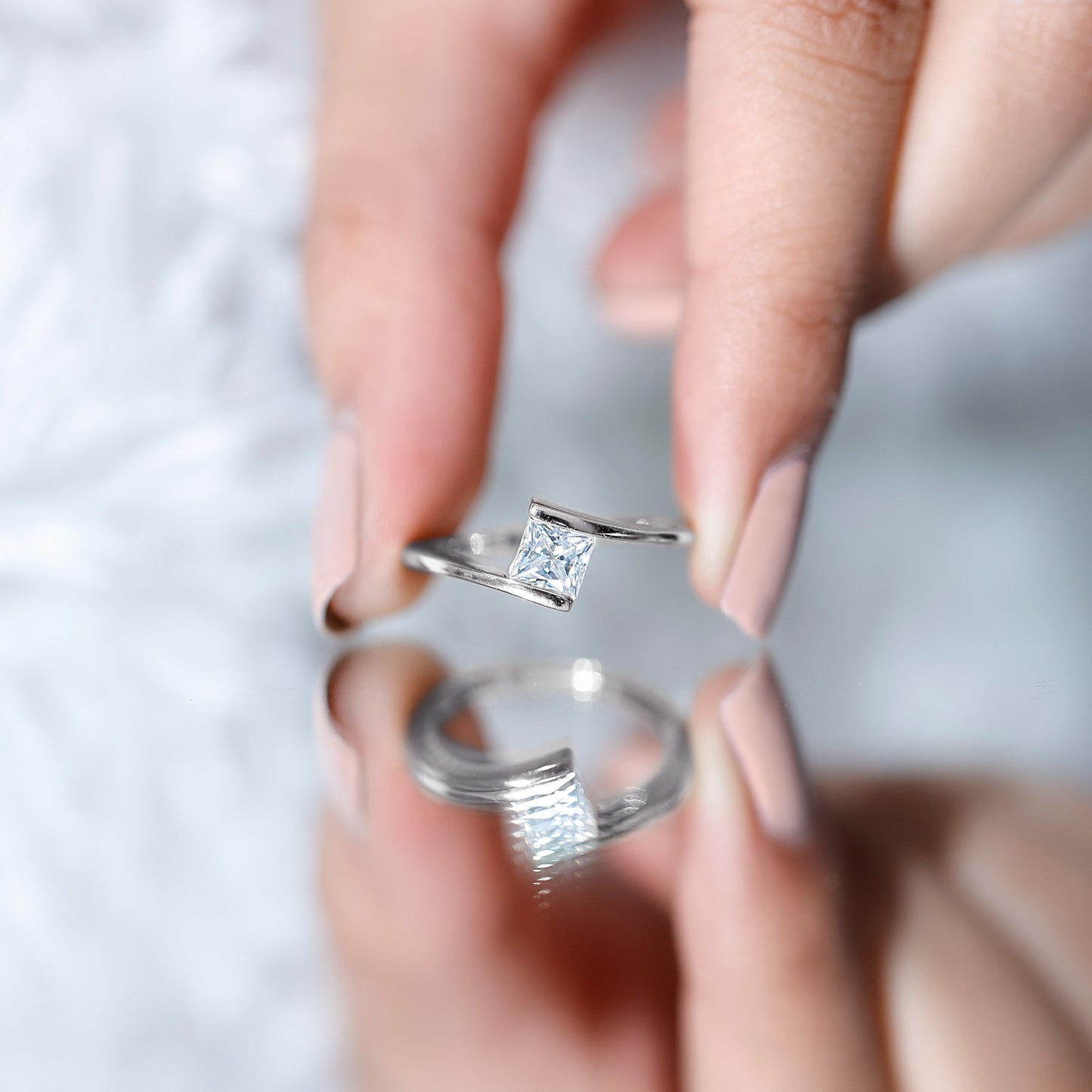 5 mm Princess Cut Lab Grown Diamond Ring With Tension Setting