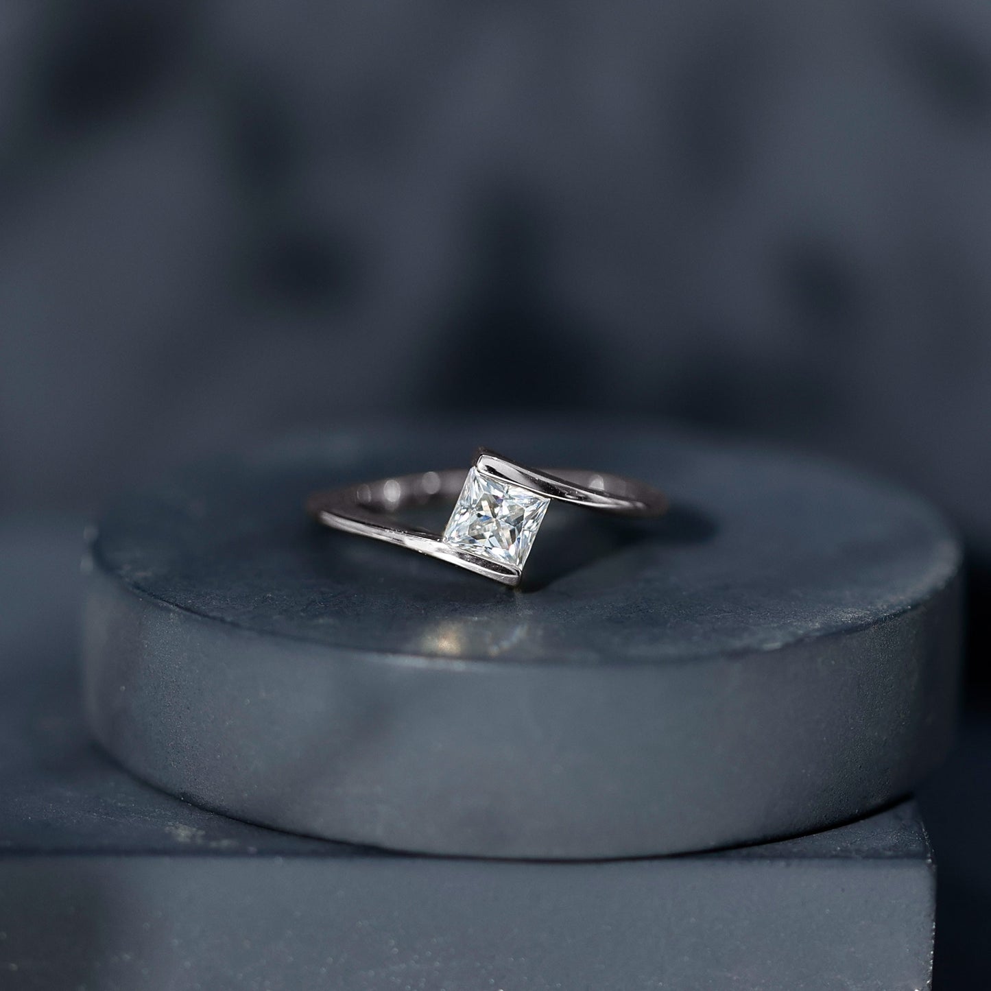 5 mm Princess Cut Lab Grown Diamond Ring With Tension Setting