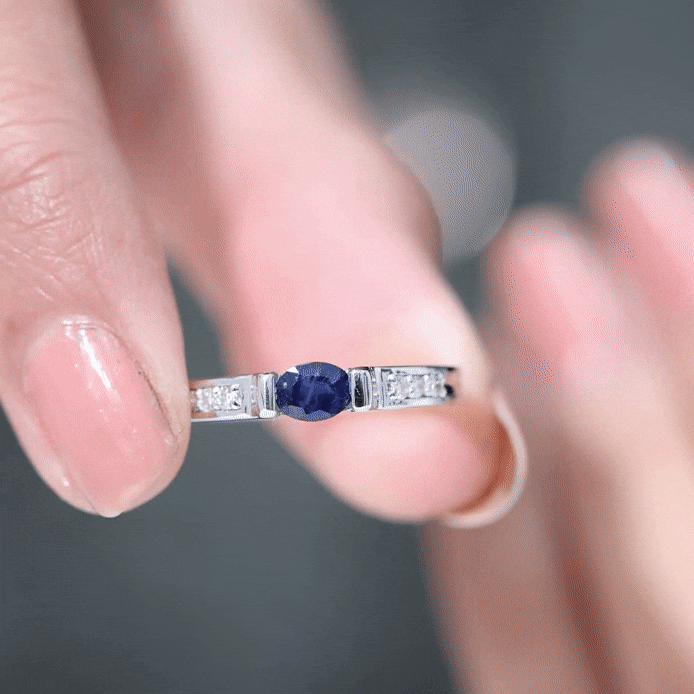 0.5 CT Oval Blue Sapphire East West Solitaire Ring with Diamond