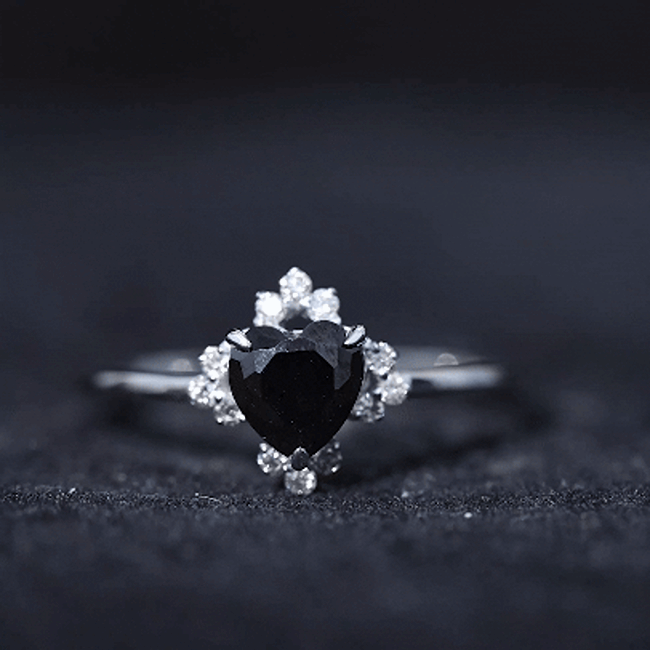 1 CT Heart Shape Black Onyx Solitaire Promise Ring with Diamond Accent