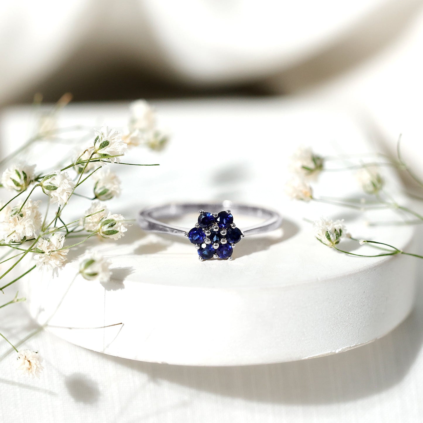 1 CT Round Shape Blue Sapphire Cluster Flower Ring