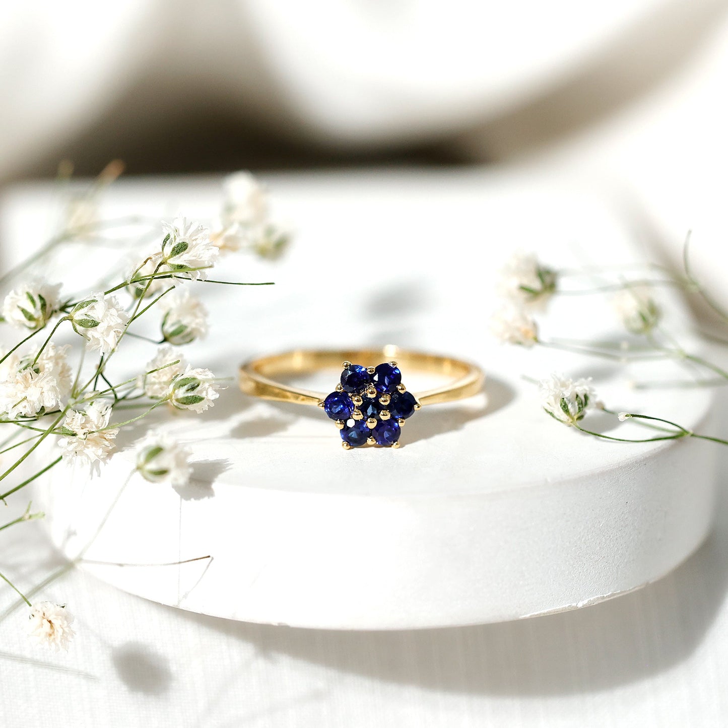 1 CT Round Shape Blue Sapphire Cluster Flower Ring