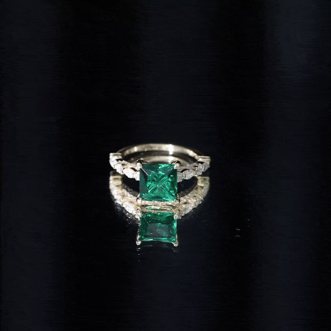 8 MM Solitaire Lab Emerald Princess Cut Engagement Ring with Moissanite