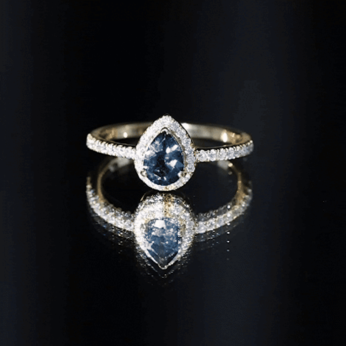 5X7mm Pear Shape London Blue Topaz Teardrop Engagement Ring with Moissanite Halo