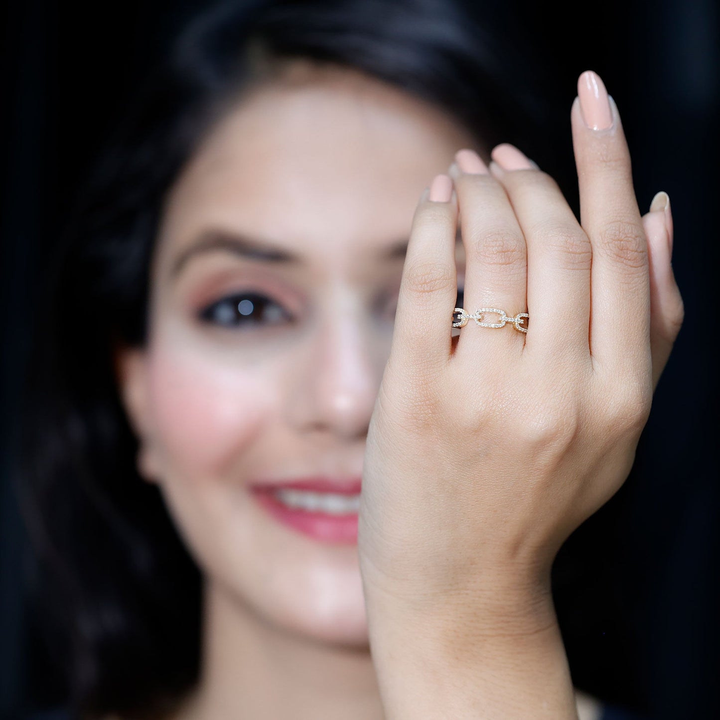 Minimal Cubic Zirconia Chain Link Ring