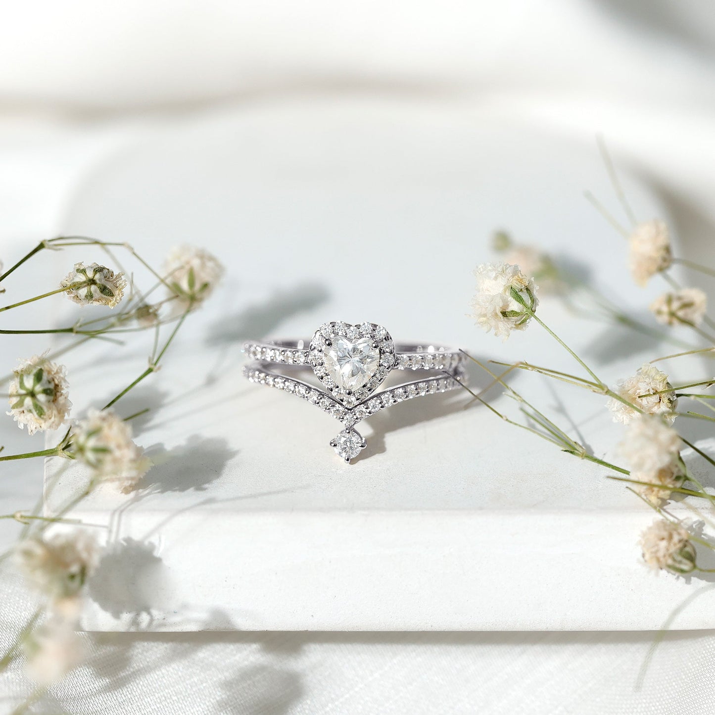 Cubic Zirconia Heart Ring Set with V Shape Band