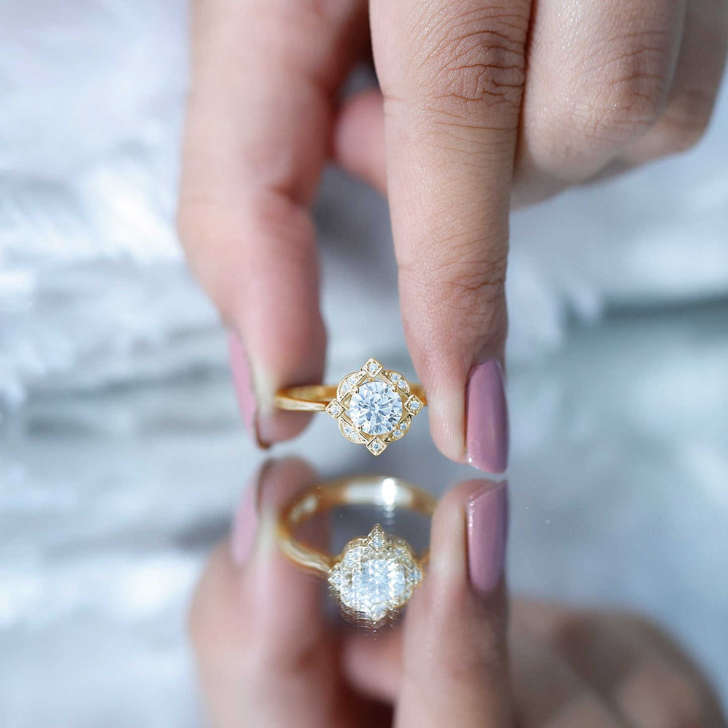Vintage Looking Cubic Zirconia Engagement Ring for Her