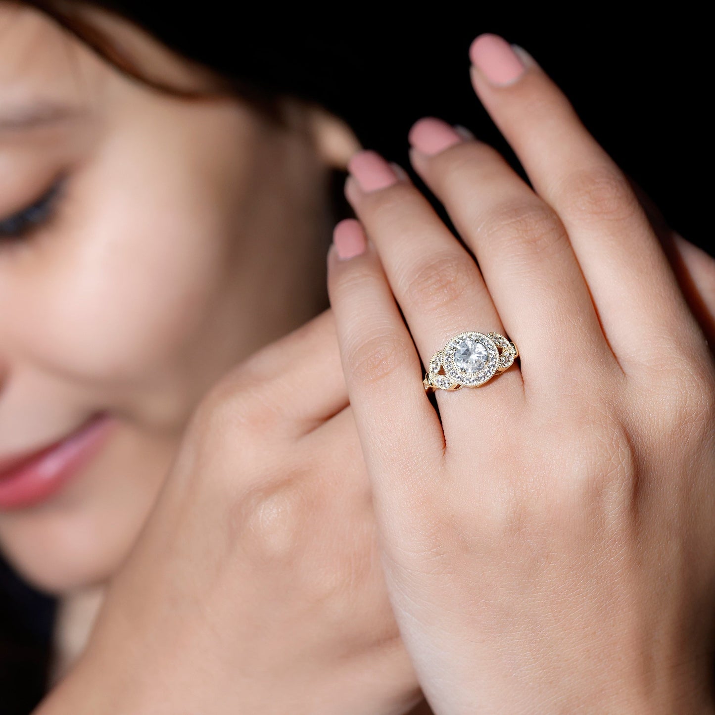 Vintage Inspired Cubic Zirconia Halo Engagement Ring for Women