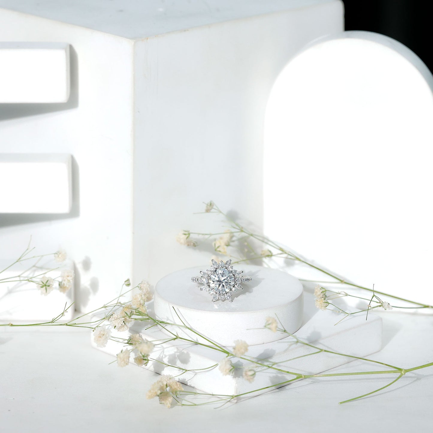 3 CT Round Zircon Floral Halo Statement Ring