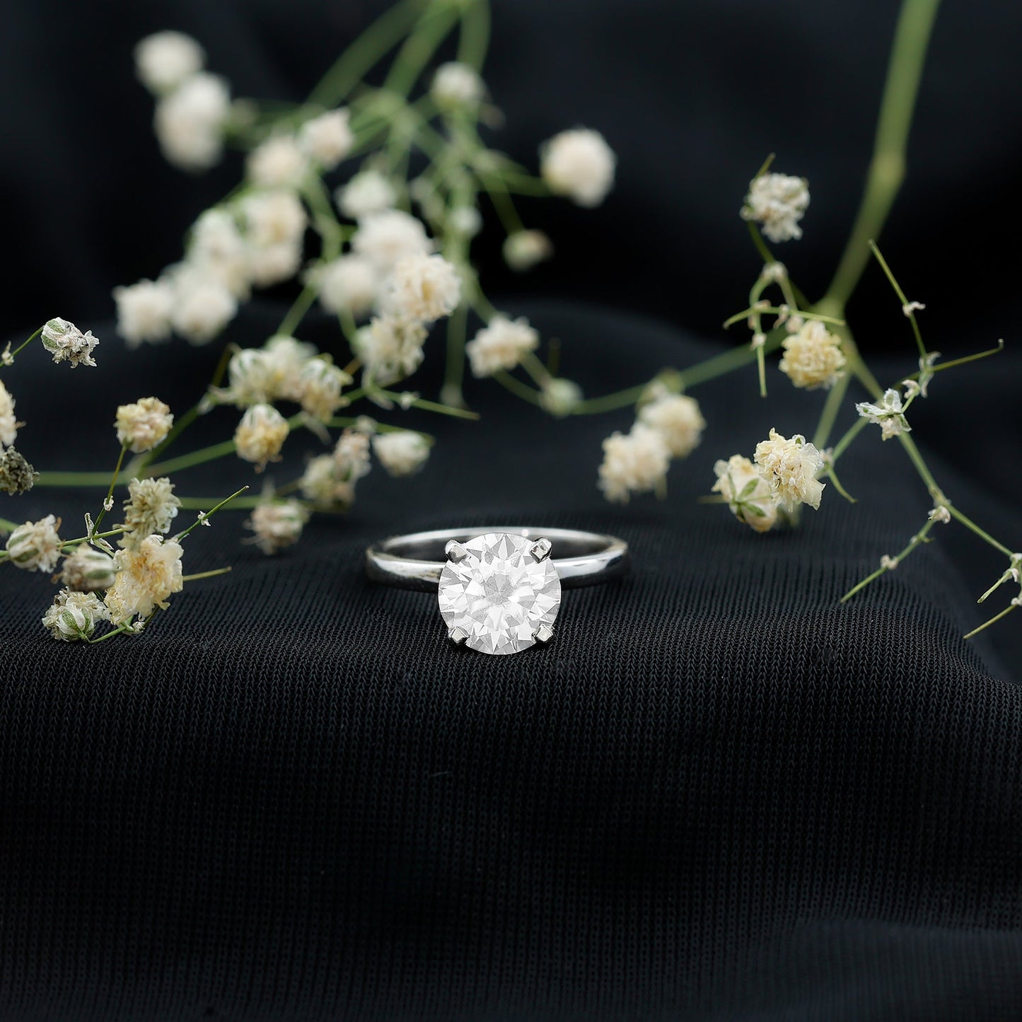 2 CT Simple Round Zircon Solitaire Ring in Peg Head Setting