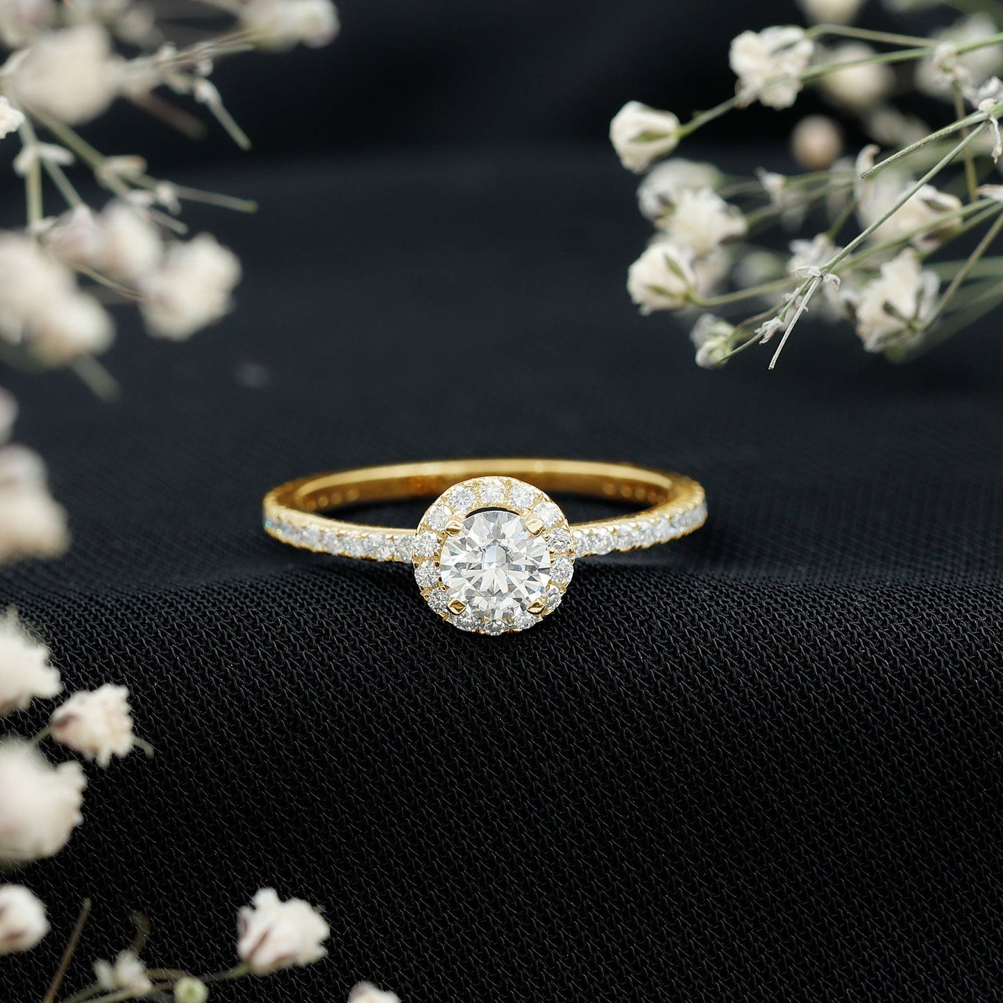 1.25 CT Moissanite Classic Halo Engagement Ring