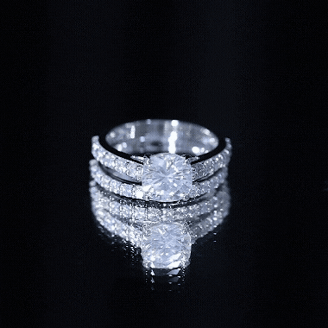 4 CT Prong Set Moissanite Solitaire Engagement Ring with Wedding Band
