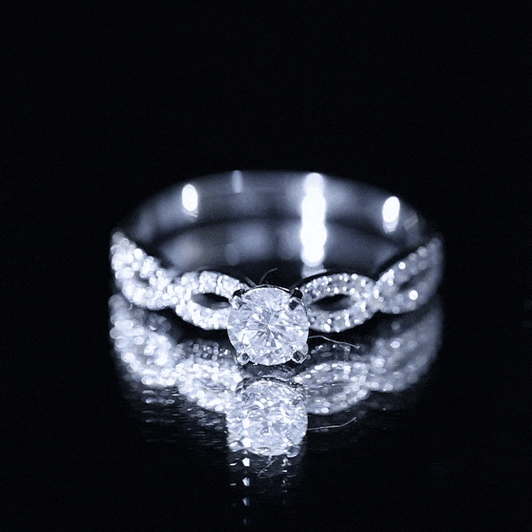 1 CT Round Shape Moissanite Crossover Infinity Ring