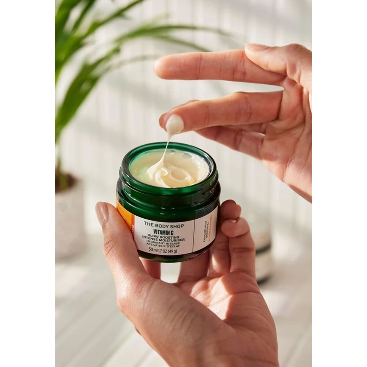 Hydrating Facial Cream The Body Shop VITAMIN C 50 ml Highlighter-1