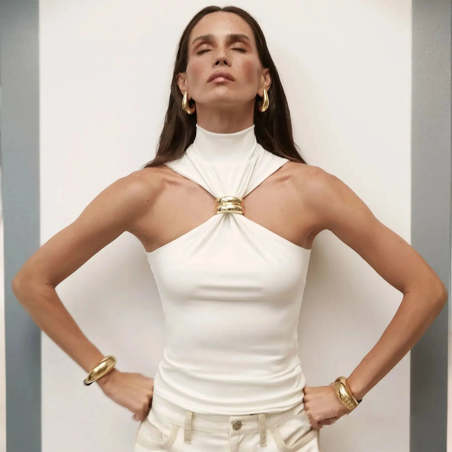 Sleeveless Knit Turtleneck Top with Metal Ring