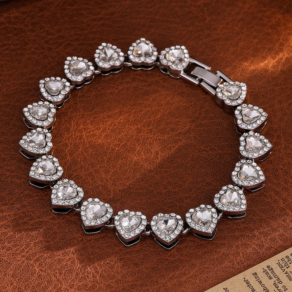 Luxurious And Exquisite Heart-shaped Diamond-set Stainless Steel Necklace For Everyday Matching Fashionable Jewelry