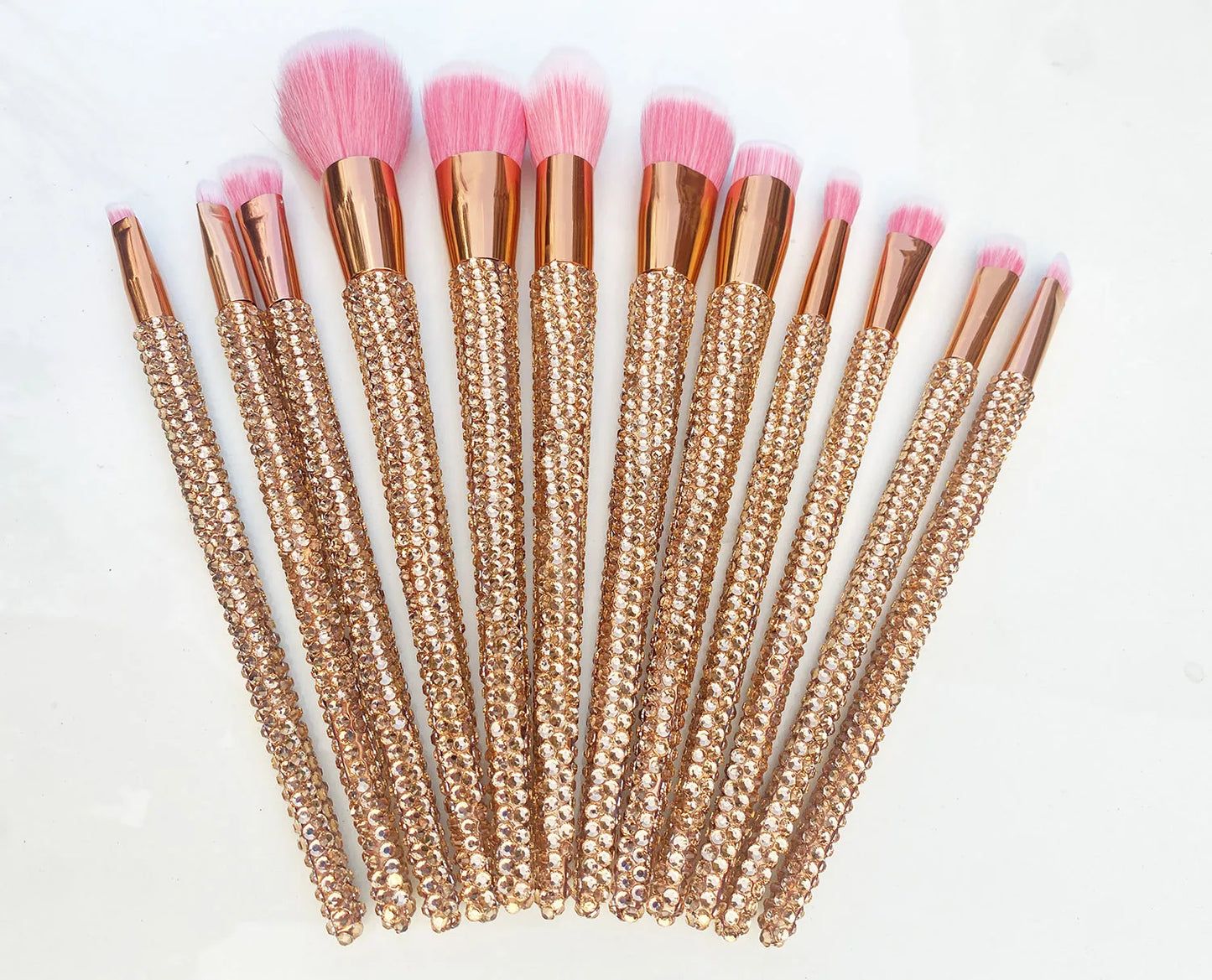 12Pcs/set Diamond-studded Makeup Brushes Gems Makeup Beauty Tools Full Diamond Loose Powder Foundation Concealer Brush Bling